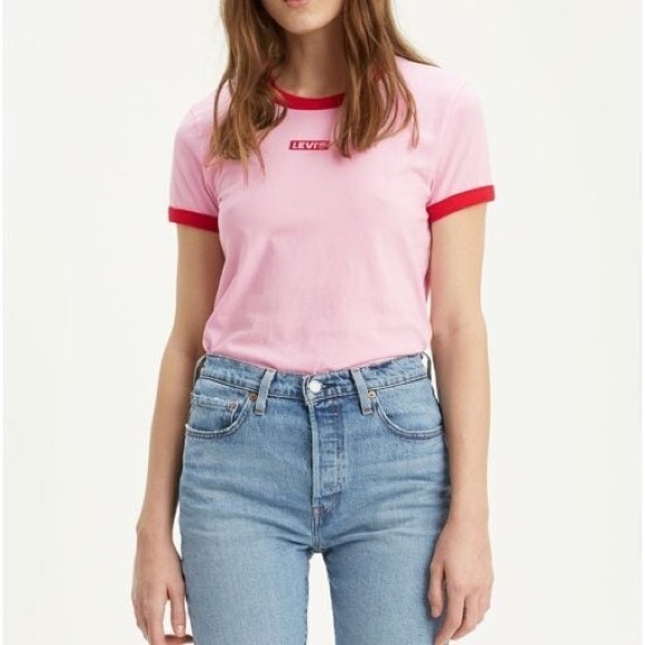 Levi’s Pink and Red T-shirt 💗 - Picture 3 of 4